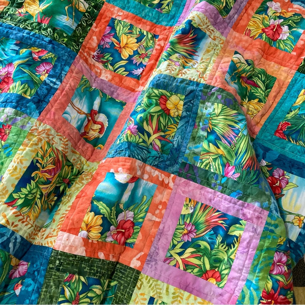🪡 "Sunrise in Paradise" Handmade Cotton Large Crib Quilt - Picture 3 of 6
